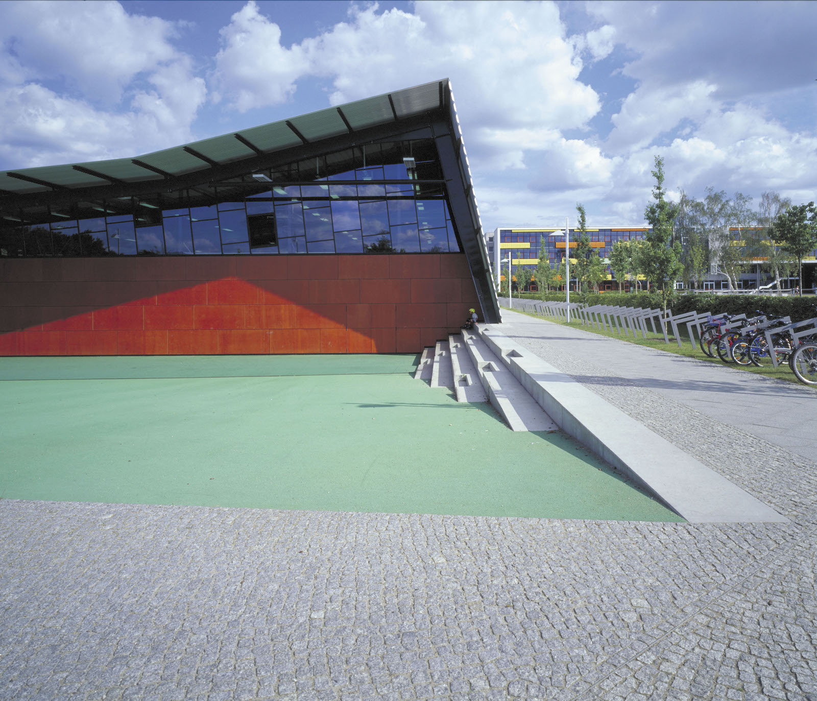 Dreifeld-Sporthalle Rudower Felder, Berlin